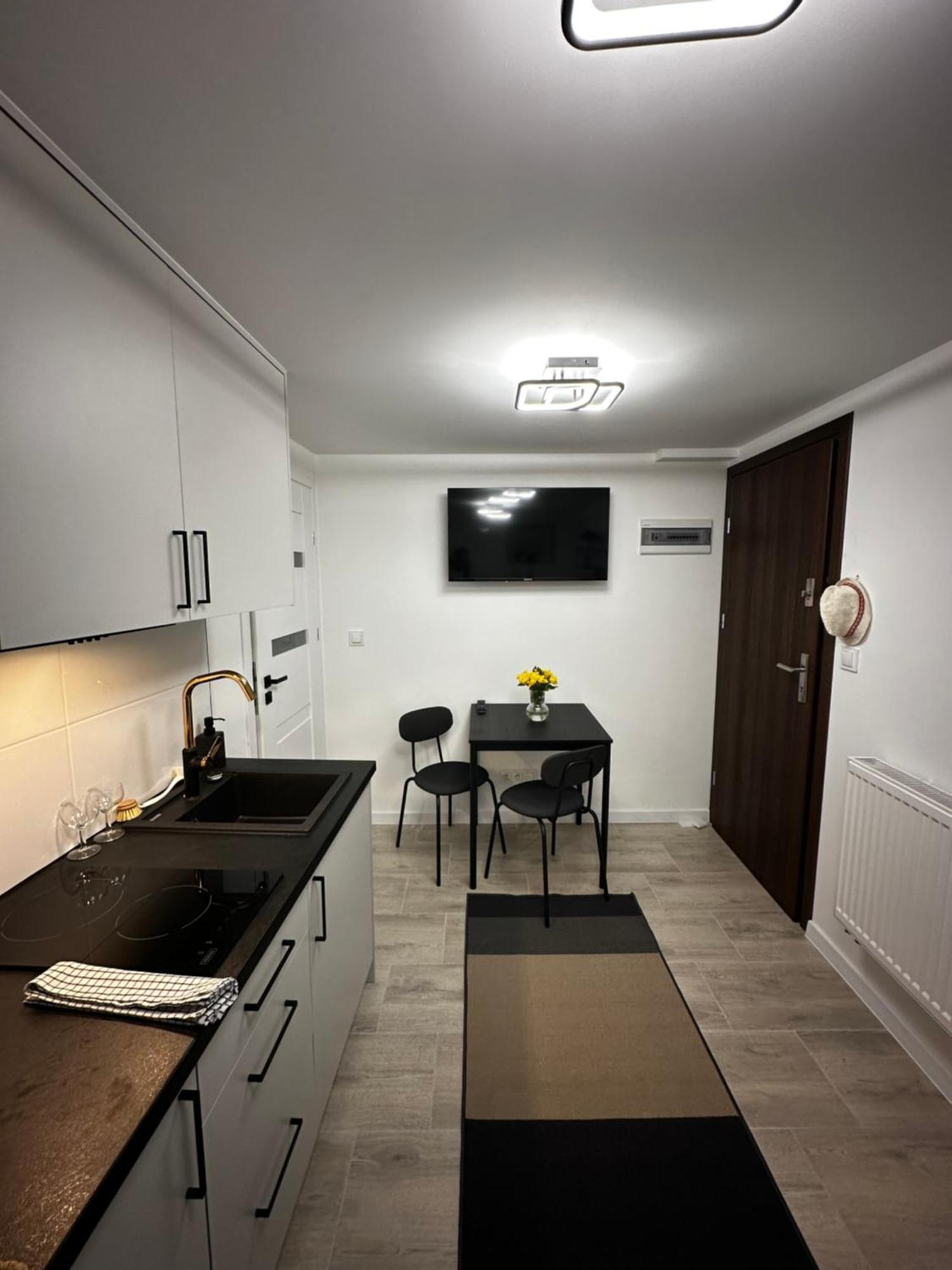 Skwerowa Nest Apartamento Cracóvia Exterior foto